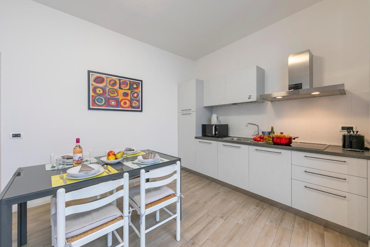 Rocks - Happy Apartment
